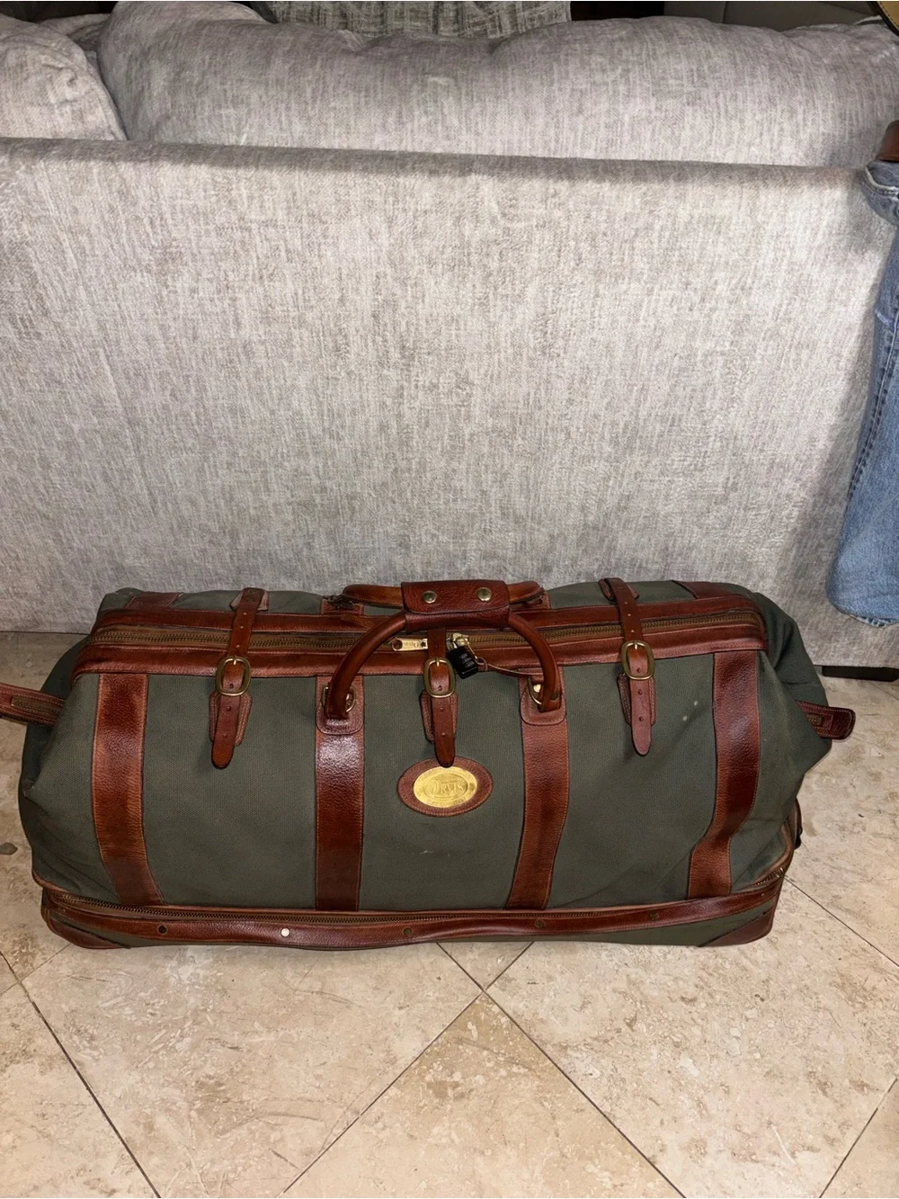 Huge Orvis Batten Kill Expedition / Safari Rolling Duffel Bag Vintage